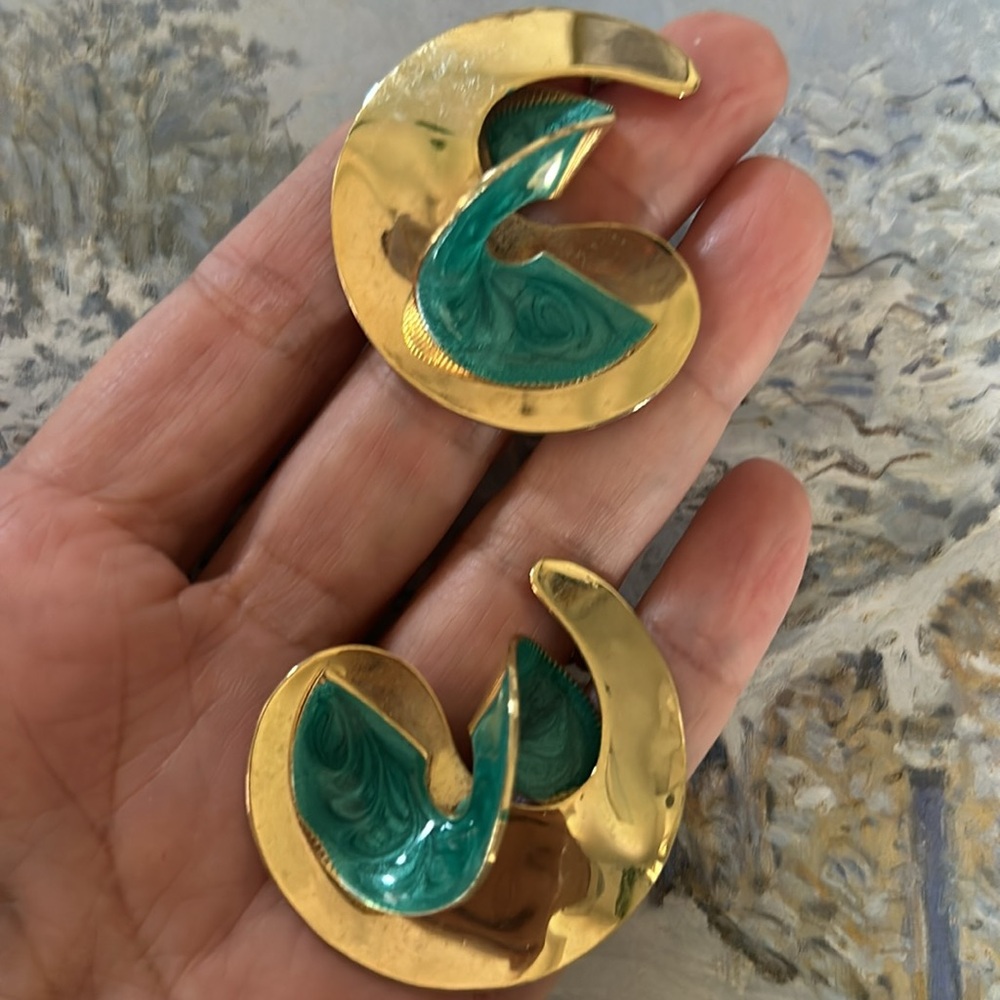 Vintage 80s earrings